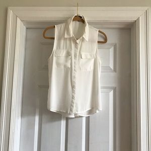 F21 off-white sleeveless blouse shirt size M